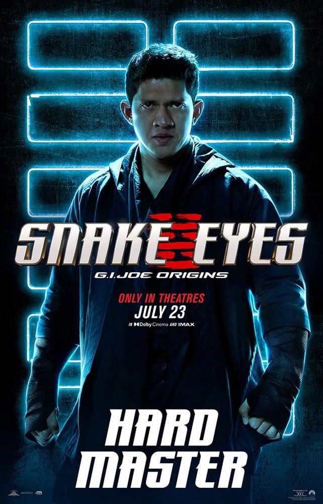 ایکو اوویس در پوستر فیلم «چشمان مار» (Snake Eyes)